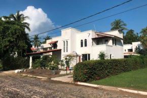 Villa del Rey, Manzanillo